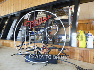 lot 5 image: Miller Lite Ready to Drink Neon Sign