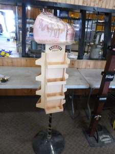 lot 15 image: Baileys Minis Display