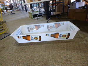lot 17 image: Miller Lite Party Beer Tub