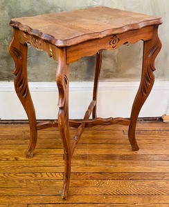 lot 78 image: Vintage Wooden Accent Table