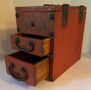 lot 107 image: Vintage Wooden Japanese Writing Box