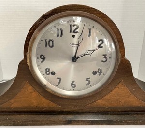 lot 119 image: Vintage Gilbert Mantle Clock