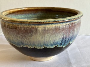 lot 32 image: Artisan Pottery Bowl