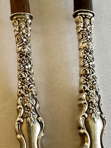 lot 17 image: Vintage International Silver DuBarry Sterling Silver Salad Tong Set
