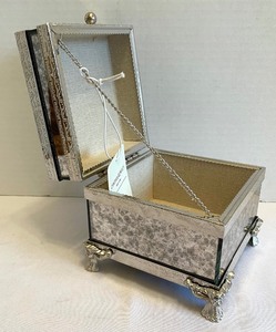 lot 304 image: Cynthia Rowley Mirrored Dresser Box