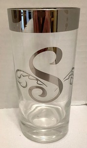 lot 321 image: Vintage Silver Rimmed Tumblers