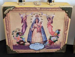 lot 168 image: Pair of Cigar Box Purses