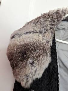 lot 174 image: Bjorkman Fur Collar Coat