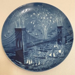lot 345 image: Bareuther and Berlin Design Collectors Plates