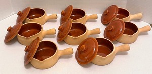 lot 355 image: 8 Redwing Pottery Provincial Ware Crocks with Lids and Landert Crock