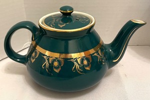 lot 383 image: Four Teapots by Hall, Tracy Porter and More