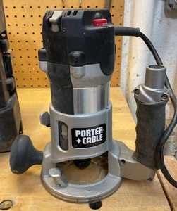 lot 397 image: Porter Cable Heavy Duty Router
