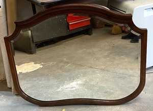 lot 418 image: Vintage Wooden Framed Mirror