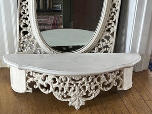 lot 224 image: Decorative Vintage Wall Mirror and Shelf