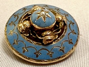 lot 273 image: Vintage Brooch