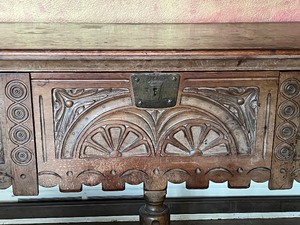 lot 286 image: Vintage Carved Buffet