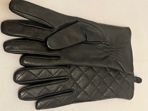 lot 292 image: Pair of Ladies Michael Kohrs Leather Gloves