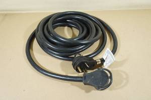 lot 17 image: RV 125V, 30 AMP 25 Extension Cord