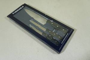 lot 44 image: Henckels 3 Piece Starter Knife Set
