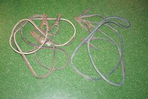 lot 109 image: 2 Sets Jumper Cables