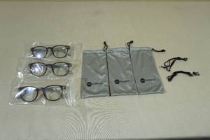 lot 139 image: 3 Pairs Bluemoky Blue Light Reading Glasses 1.00