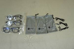 lot 140 image: 3 Pairs Bluemoky Blue Light Reading Glasses 1.50