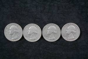 lot 158 image: 4 1962-D US Washington Silver Quarter Coins