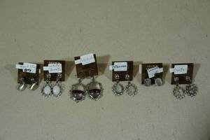 lot 180 image: 6 Pairs of Earrings -Moon Stone, White Quartz, Fluoride, Agate Stones