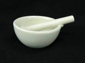 lot 77 image: Vintage Mortar and CoorsTek 60317 Pestle