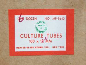 lot 161 image: Box of 72 Mercer Glass Works Merco 100 x 13 MM Pyrex Glass Culture Test Tubes