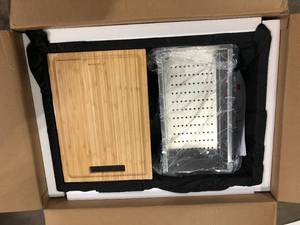 Zero Radius Undermount 18G Stainless Steel 27 in. Single Bowl Workstation Kitchen Sink with Accessories by Glacier Bay Customer Returns See Pictures