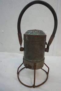 lot 49 image: Vintage Railroad Lantern