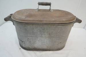 lot 64 image: Vintage Boiler