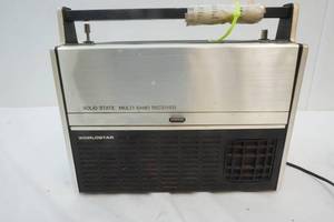 lot 66 image: Radio Receiver