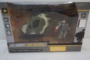 lot 112 image: New in Box US Army Air Patrol