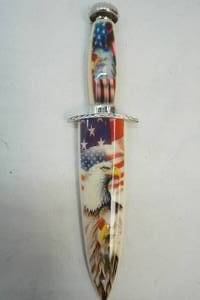 lot 122 image: Eagle Knife
