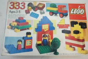 lot 127 image: Legos
