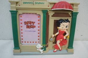 lot 129 image: Betty Boop Picture Frame