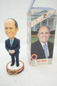 lot 152 image: Bobble Head Mayor Rudy Giuliani