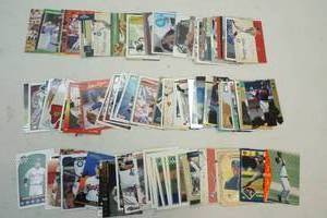 lot 170 image: 100 Baseball Stars Card