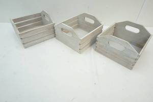 lot 181 image: Bins