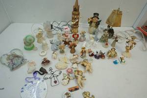 lot 6 image: Lamp and Church Light