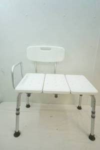 lot 195 image: Tub Chair