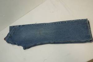 lot 208 image: Arizona Jeans