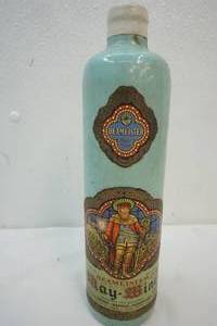 lot 220 image: Vintage Liquor Bottle