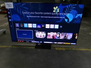 lot 910 image: Samsung - 65 Class Q70A Series QLED 4K UHD Smart Tizen TV QN65Q70AAFXZA
