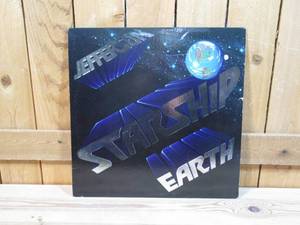 lot 78 image: Jefferson Starship - Earth - 1978 - Vinyl Record