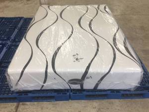 lot 3 image: Brand New Sound Sleep 14 Advanced Gel Technology Extra Firm Memory Foam Queen Mattress