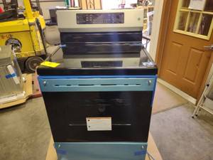 lot 4 image: Ikea Electric Range with Convection...