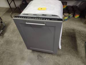 lot 9 image: Ikea Stainless Steel Dishwasher, Mo...